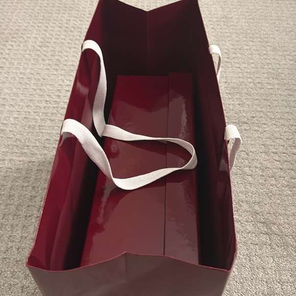 Gucci Maroon High Gloss Shopping Bag and Matching Box - Picture 3 of 4